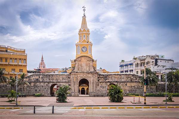 ClockTowergate_225-150